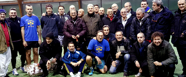 Foto di una parte del Gruppo di Tenniscup presente al Torneo di Natale