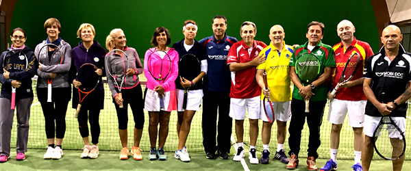 Foto di gruppo dei partecipanti al "Mixed Double Contest"