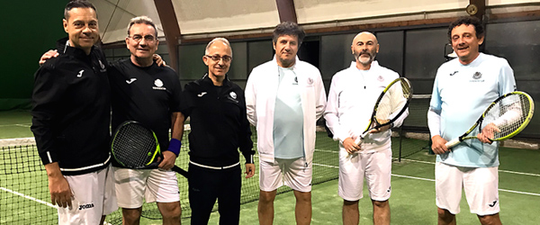 #Agassi team vs #Connors team