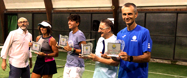 #King team vincitori del torneo con Daniela Vittorio, Ludovica Mangiagalli, Luigi Storini e Lorenzo Guida