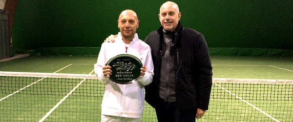 Marco Mascherpa 300 presenze in Tenniscup premiato da Cantoni